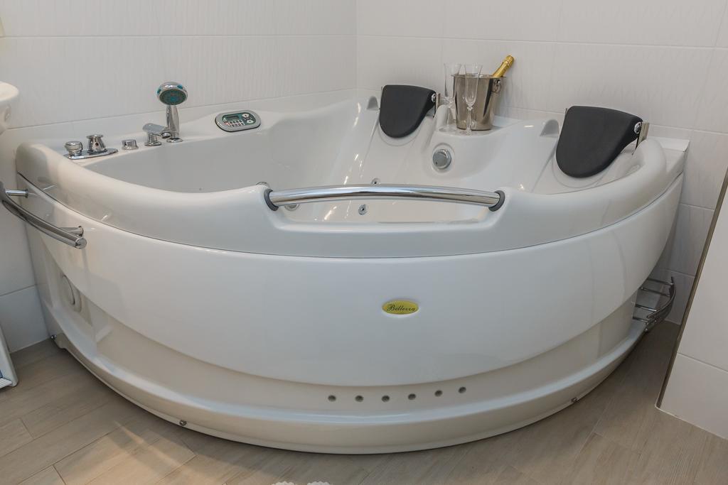 טרוגיר Villa Apartments Katja מראה חיצוני תמונה