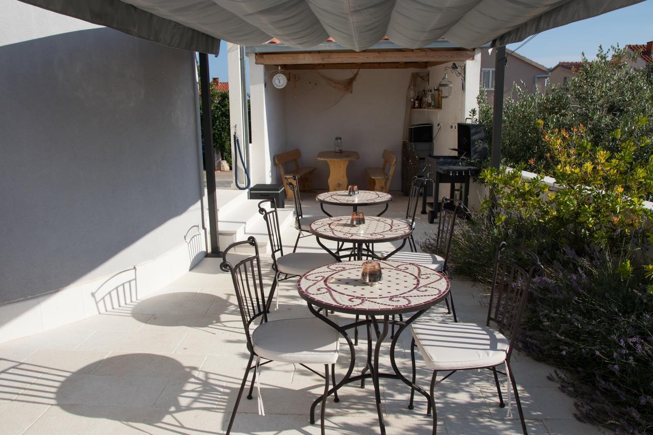 טרוגיר Villa Apartments Katja מראה חיצוני תמונה